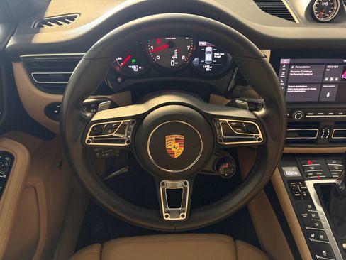 Used 2020 Porsche Macan S AWD/4WD image 36