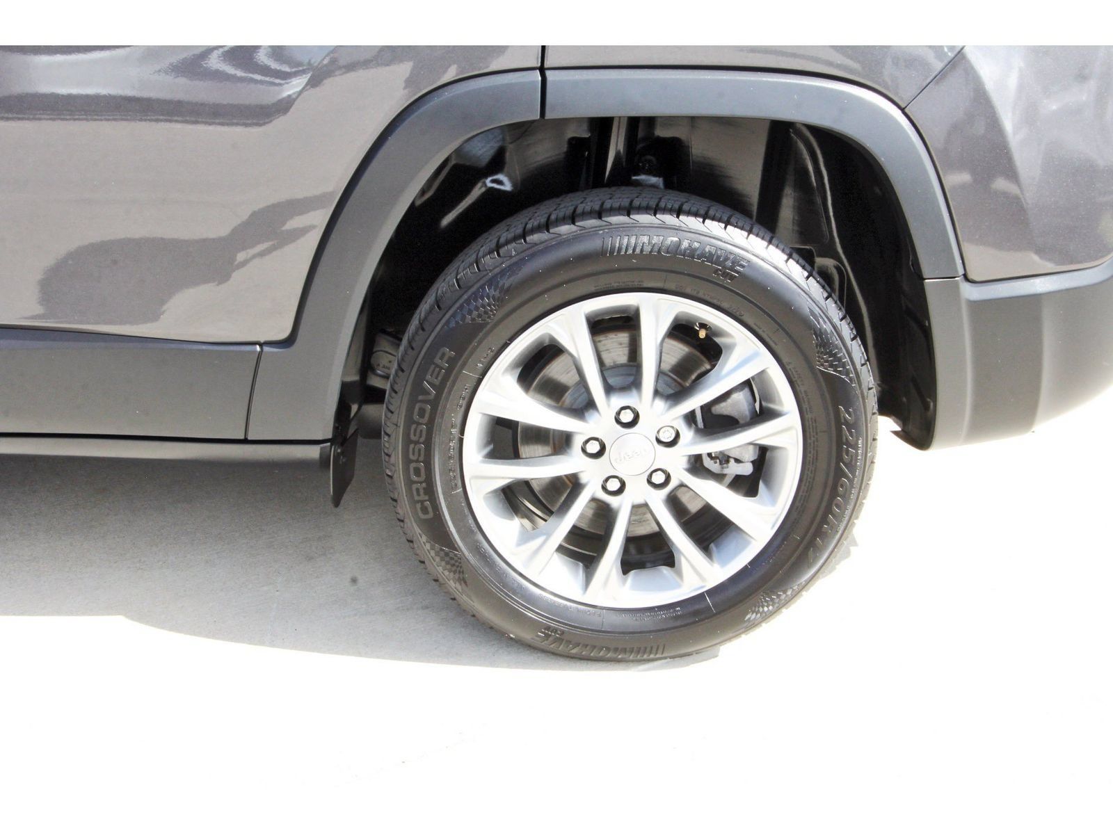 Used 2022 Jeep Cherokee Latitude Lux FWD image 32