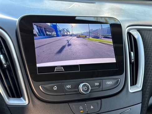 Used 2024 Chevrolet Malibu LT image 29