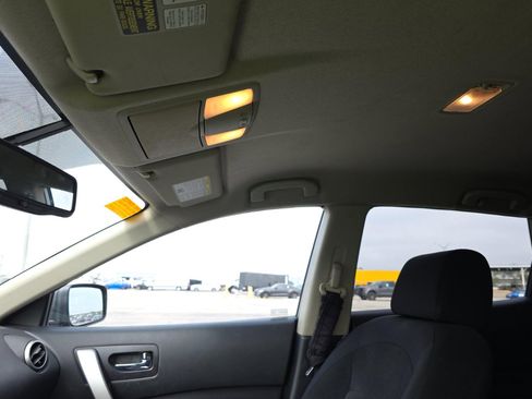 Used 2010 Nissan Rogue S w/ 360 Degree Value Pkg image 13