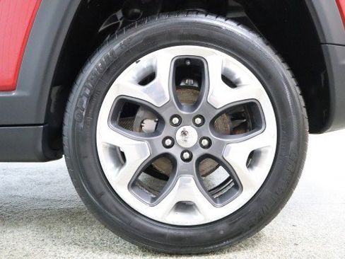 Used 2018 Jeep Compass Limited AWD/4WD image 20