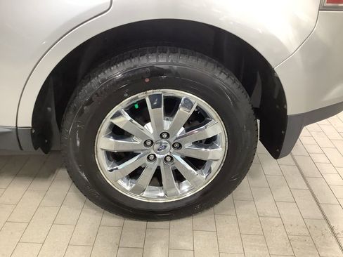 Used 2010 Ford Edge SEL image 8