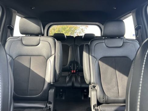 Certified 2023 Jeep Grand Cherokee L Laredo image 23