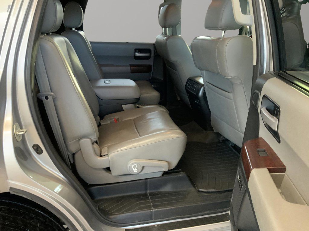 Used 2013 Toyota Sequoia Platinum AWD/4WD image 41