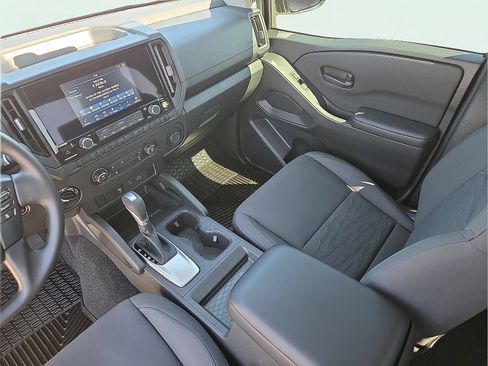 Used 2025 Nissan Frontier S AWD/4WD image 12