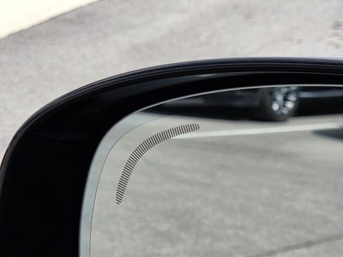 Used 2021 Volvo XC60 T5 R-Design image 16