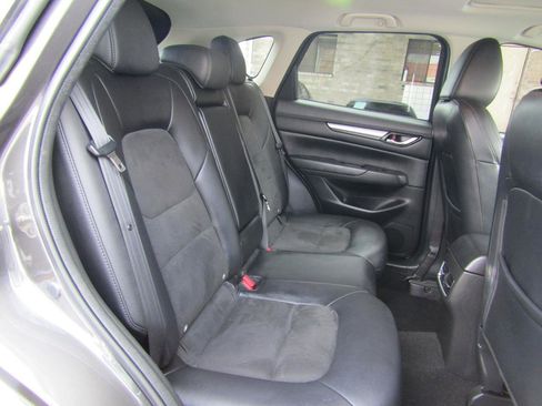 Used 2017 MAZDA CX-5 Touring w/ Preferred Equipment Package image 13