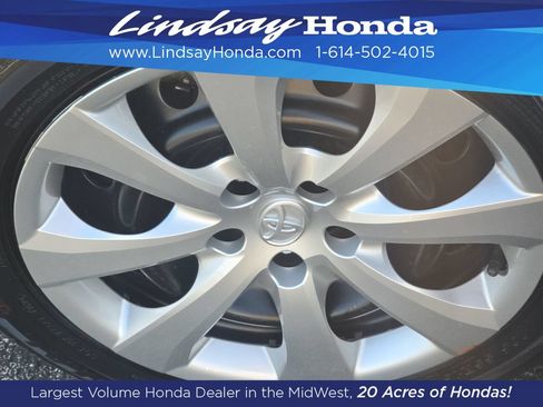 Used 2024 Toyota Corolla LE FWD image 31