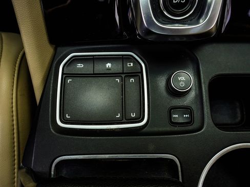 Used 2023 Acura MDX SH-AWD image 21