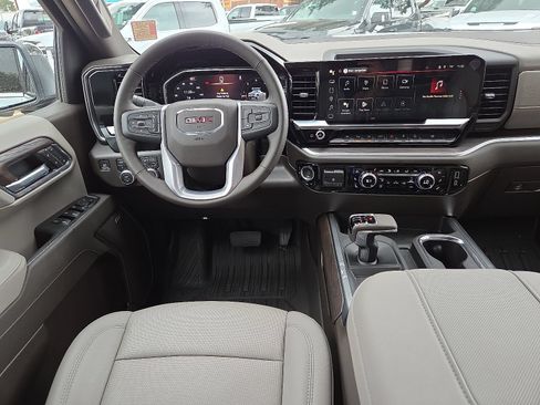 New 2026 GMC Sierra 1500 SLT AWD/4WD image 9