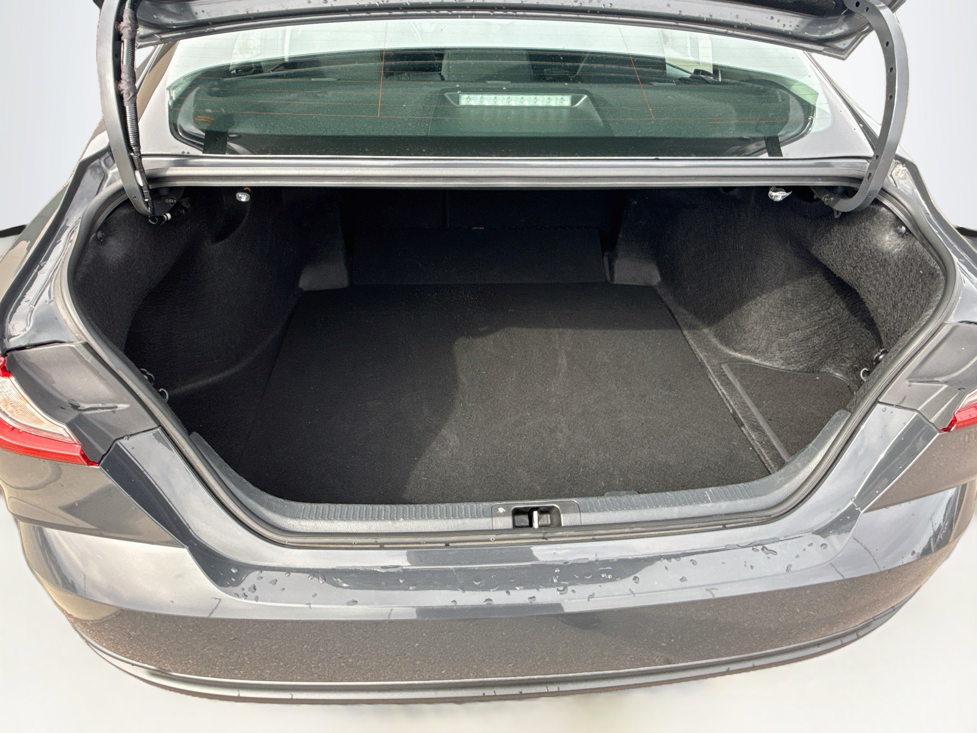 Used 2025 Toyota Camry LE FWD image 30