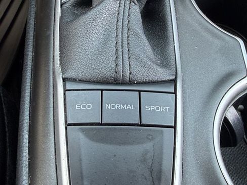 Used 2023 Toyota Camry LE FWD image 20