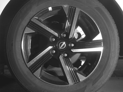 Used 2025 Nissan Sentra SV FWD image 14