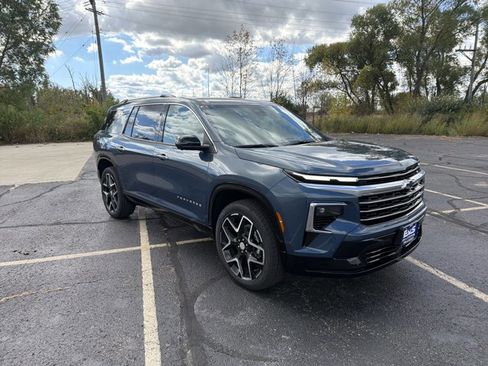 New 2026 Chevrolet Traverse High Country w/ LPO, Floor Liner Package image 3