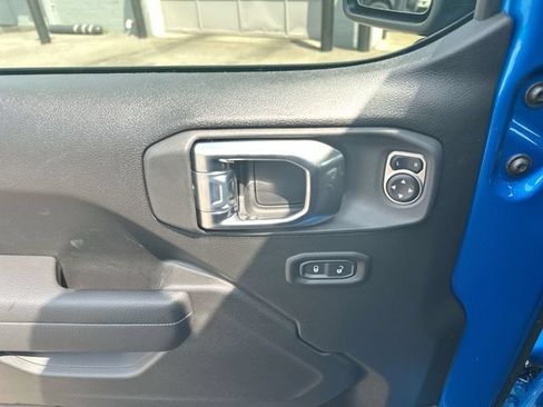 New 2026 Jeep Gladiator Sport AWD/4WD image 15