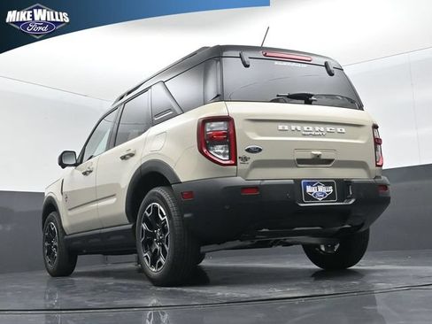 Used 2025 Ford Bronco Sport Outer Banks w/ Outer Banks Tech Package+ AWD/4WD image 21