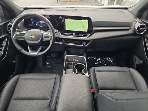 Certified 2025 Chevrolet Equinox LT w/ Convenience Package II FWD image 11