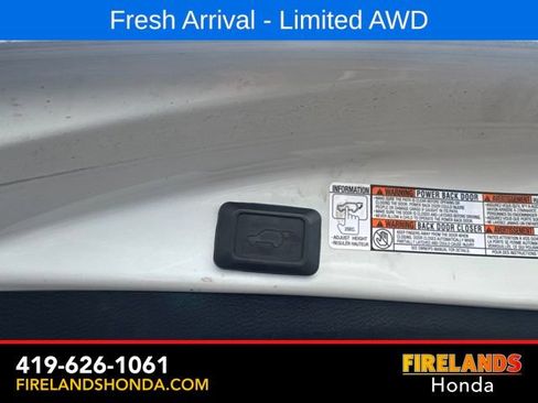 Used 2015 Toyota RAV4 Limited w/ Technology Package AWD/4WD image 35