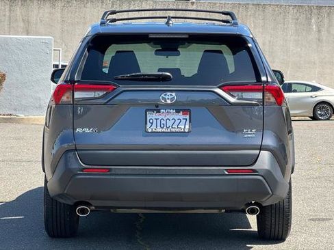 Certified 2025 Toyota RAV4 XLE AWD/4WD image 8