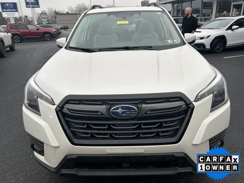 Used 2023 Subaru Forester Limited image 7