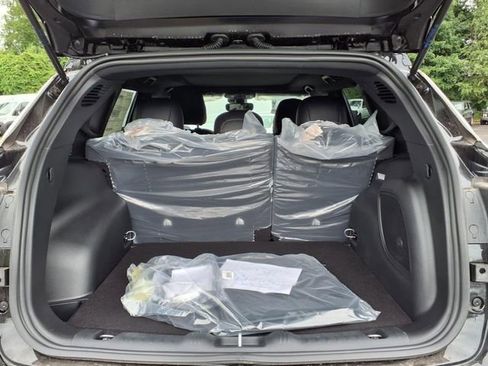 New 2025 Jeep Compass Limited w/ Sun & Sound Group image 9