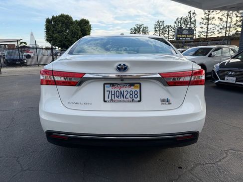 Used 2014 Toyota Avalon XLE Touring image 16