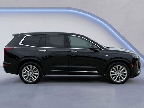 Used 2024 Cadillac XT6 Premium Luxury w/ Technology Package AWD/4WD image 2