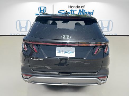 Used 2025 Hyundai Tucson SEL FWD image 6