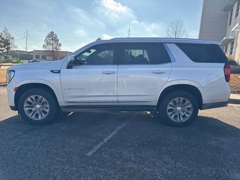 Used 2021 GMC Yukon Denali w/ LPO, Illumination Package image 10