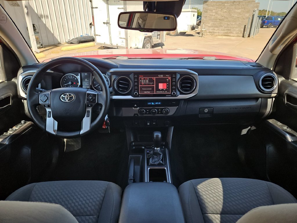 Used 2022 Toyota Tacoma SR5 RWD image 17