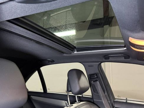 Used 2013 Mercedes-Benz C 250 Sedan image 8