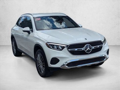 Certified 2026 Mercedes-Benz GLC 300 image 3