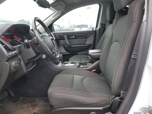 Used 2016 GMC Acadia SLE image 18