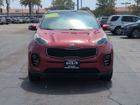 Used 2019 Kia Sportage EX w/ EX Premium Package FWD image 2