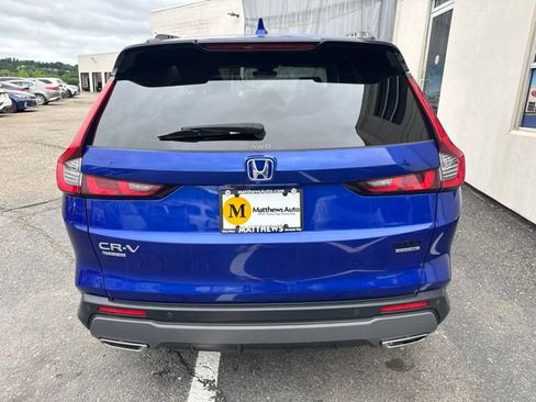 Used 2023 Honda CR-V Sport Touring image 4