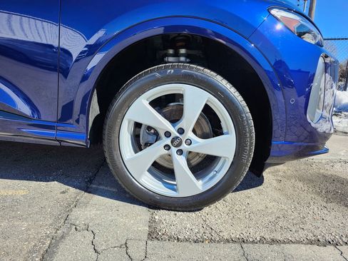 Used 2025 Audi Q5 Premium Plus w/ Premium Plus image 17