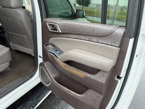 Used 2018 GMC Yukon XL Denali w/ Denali Ultimate Package AWD/4WD image 27