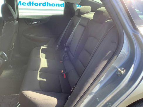 Used 2024 Chevrolet Malibu LT image 12