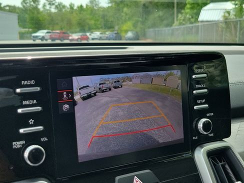 Used 2023 Kia Sorento LX FWD image 13