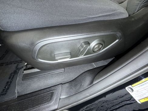 Used 2023 Jeep Grand Cherokee Laredo w/ Luxury Tech Group I image 14