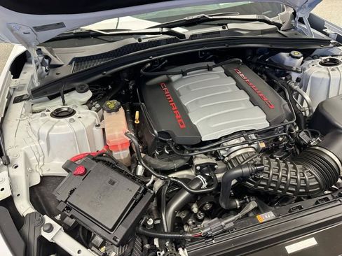 Used 2019 Chevrolet Camaro SS RWD image 24