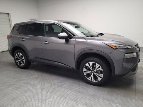 Used 2021 Nissan Rogue SV FWD image 11
