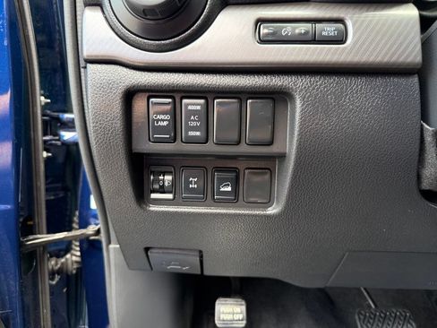 Used 2024 Nissan Titan PRO-4X w/ Pro-4x Convenience Package AWD/4WD image 7