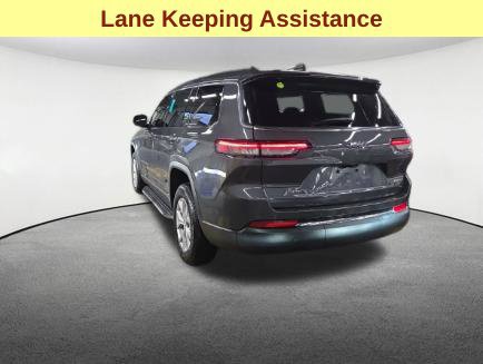 Used 2023 Jeep Grand Cherokee L Limited AWD/4WD image 7