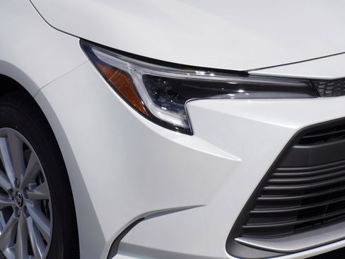 New 2026 Toyota Corolla XLE image 3
