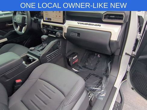 Used 2024 Toyota Tacoma TRD Sport image 37