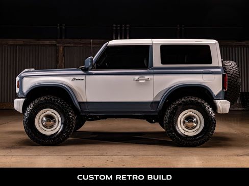 Used 2024 Ford Bronco Heritage Edition image 6