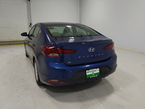 Used 2019 Hyundai Elantra SE FWD image 6