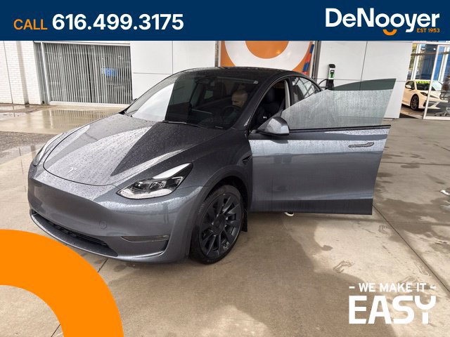 Used 2023 Tesla Model Y Long Range AWD/4WD image 1
