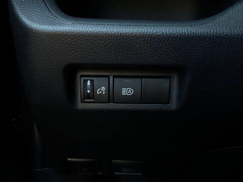 Used 2025 Toyota RAV4 LE FWD image 20